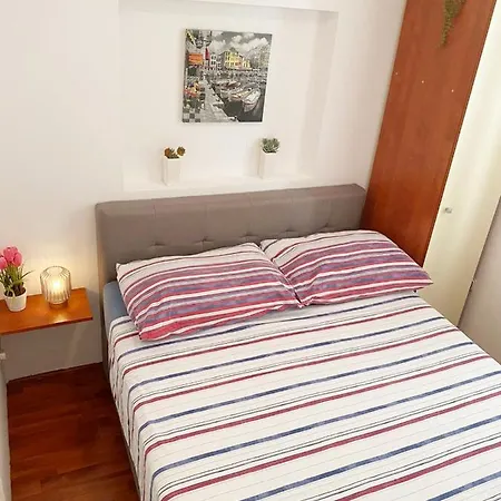 Beus-five Min Form The Lejlighed *