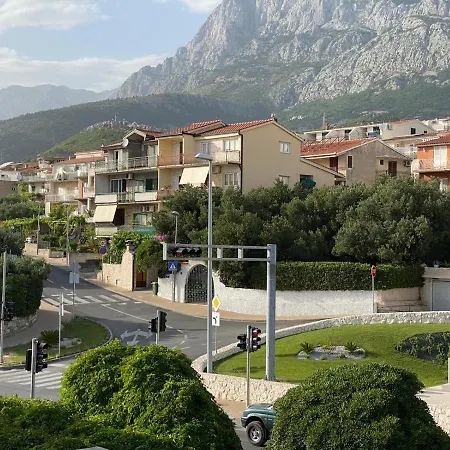 Appartement Beus-five Min Form The Makarska