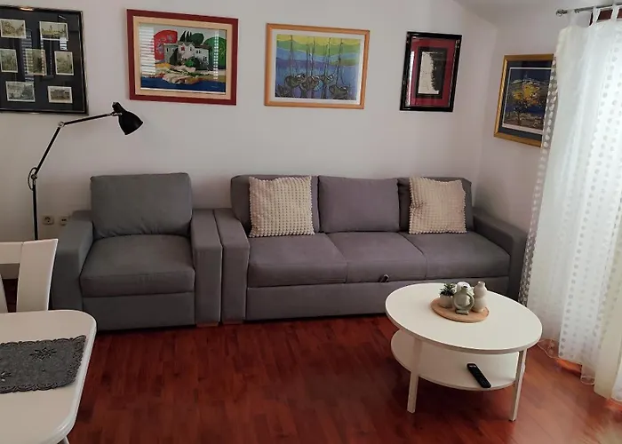 Apartament Beus-five Min Form The