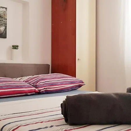 アパート Beus-five Min Form The *