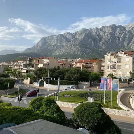 Apartman Beus-five Min Form The Makarska