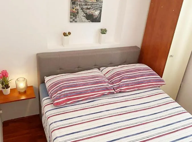 Beus-five Min Form The Apartment *