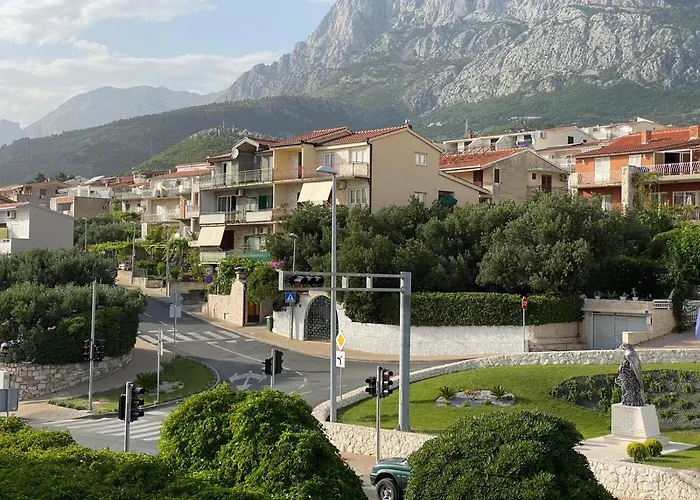 Apartman Beus-five Min Form The Makarska