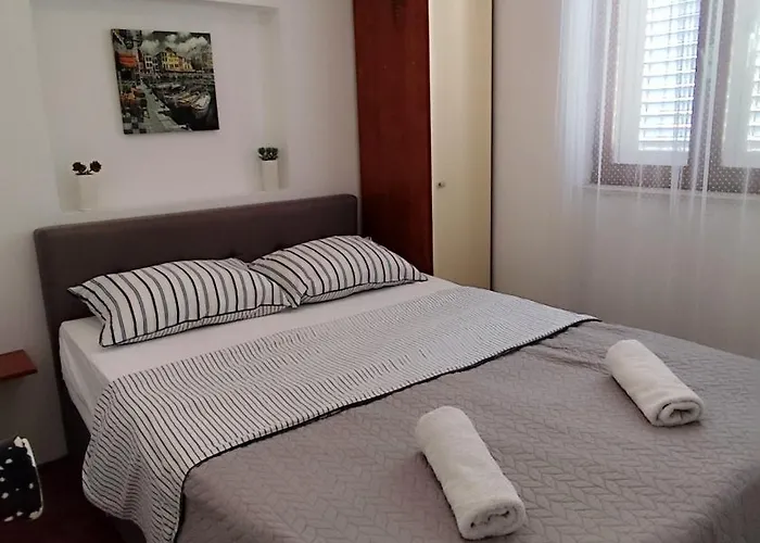 Beus-five Min Form The Apartment