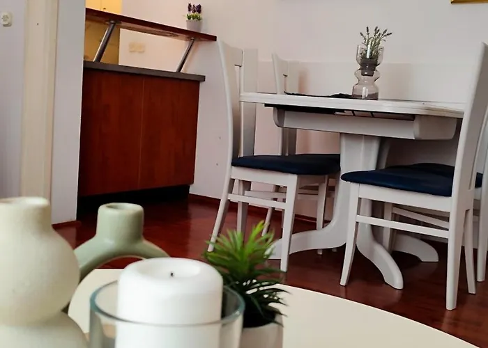 Apartment Beus-five Min Form The