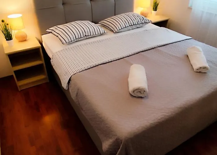 Beus-five Min Form The Apartment Makarska