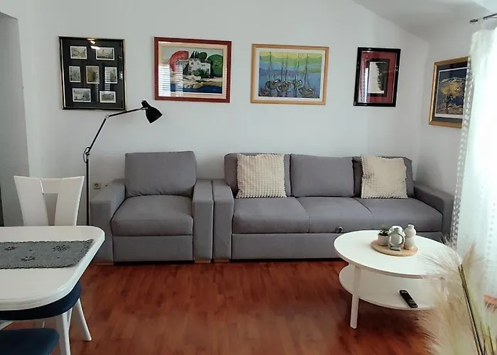 Beus-five Min Form The Apartment