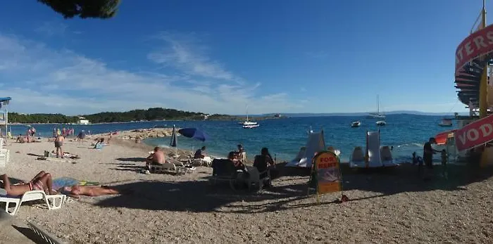 Apartment Beus-five Min Form The