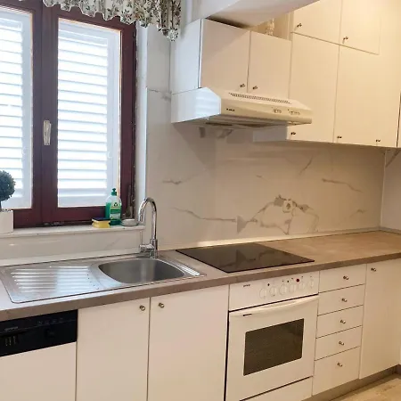 Apartment Beus-five Min Form The Makarska